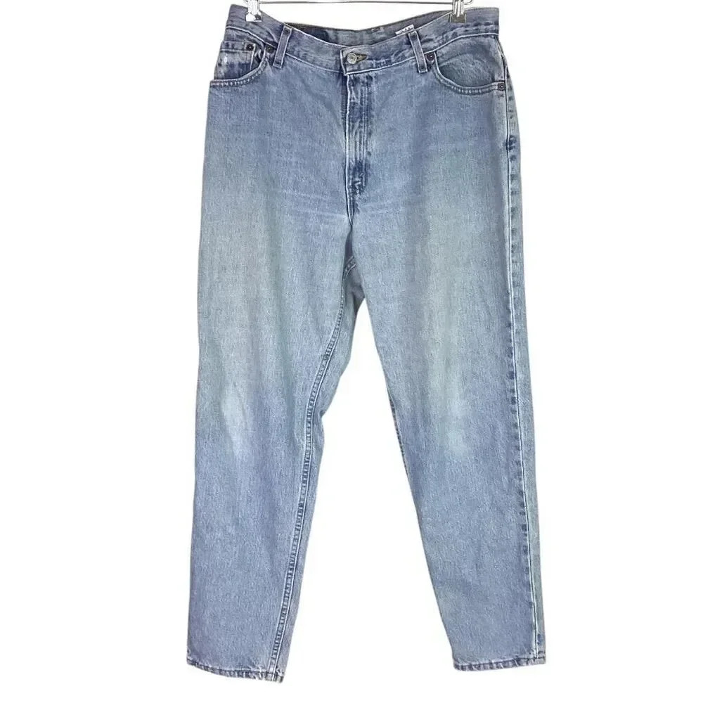 VTG Levis 550 Jeans Women 16 M Relax Tapered Natural Distressing Mom USA Made
